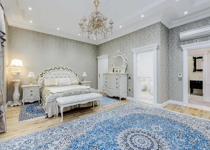 Opulent Mayfair Apartment In Grosvenor Square