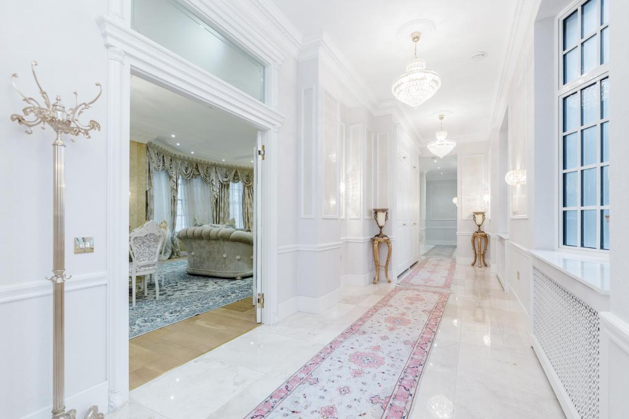 Opulent Mayfair In Grosvenor Square *